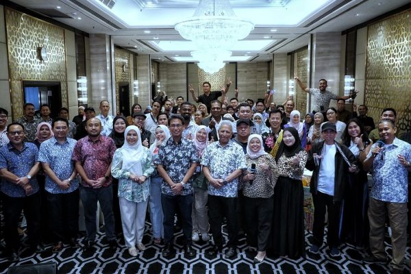 KTMB Rayakan Kerjasama Media Melalui Majlis Makan Petang “Train & Tea”