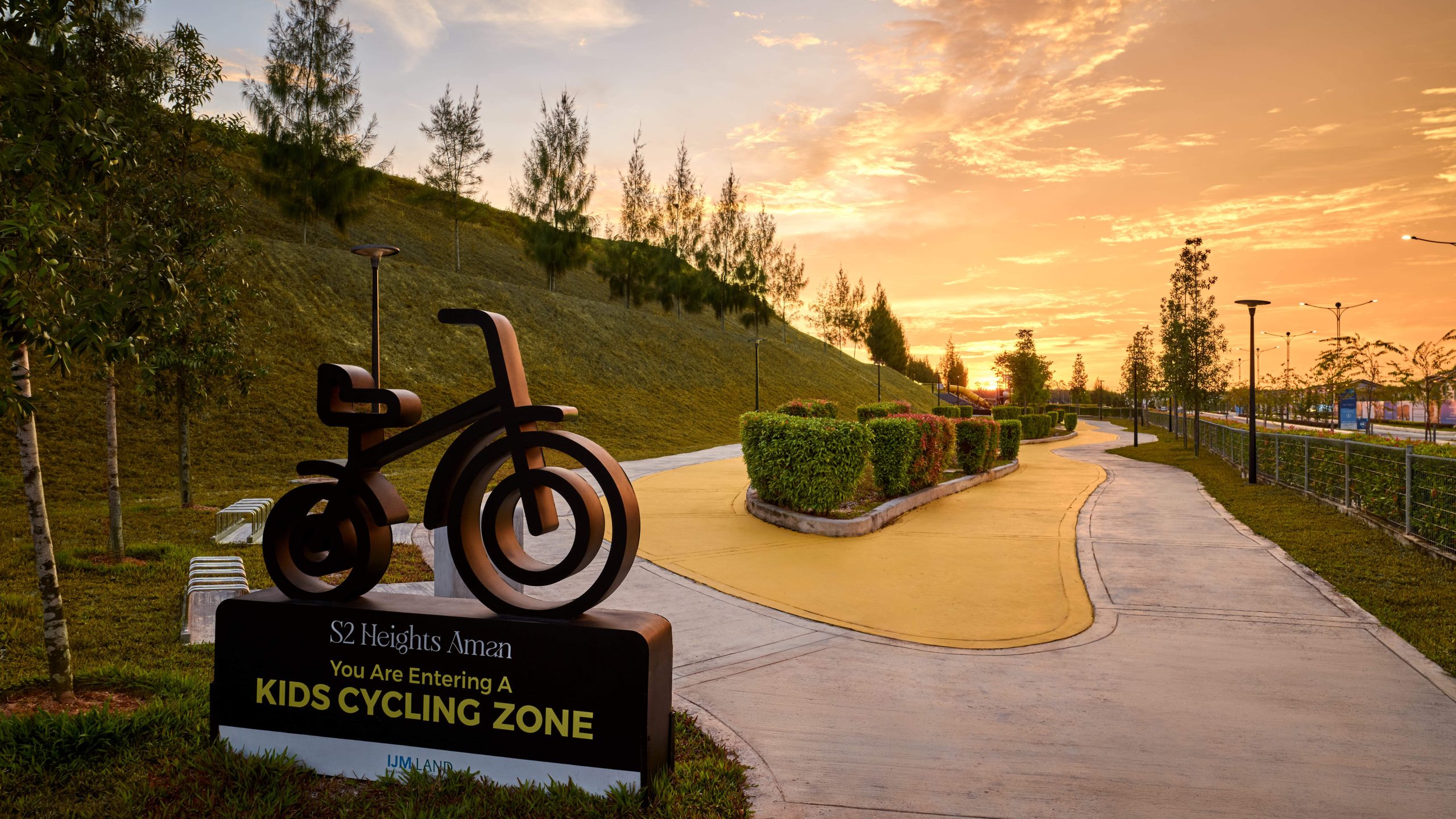 A welcoming kids cycling zone where children can move freely and enjoy the simple thrill of the ride.