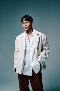 Enam Lagu, Satu Perjalanan Emosi Dalam Album PERTAMA Syamel